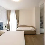 Astoria 4*