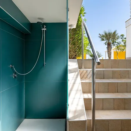 Astoria קאורלה