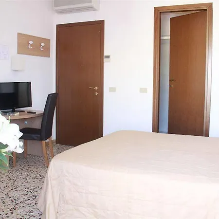 Otel Astoria 4*