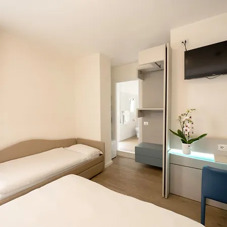 Astoria カオルレ