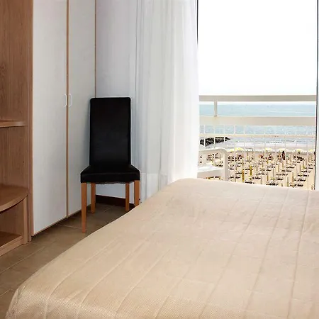 Astoria מלון 4*