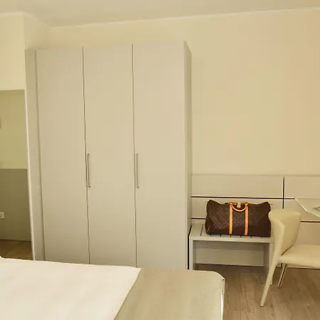 Astoria 4*